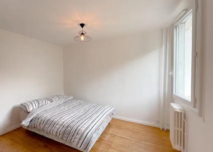 Appartement Spacieux Avec Balcon