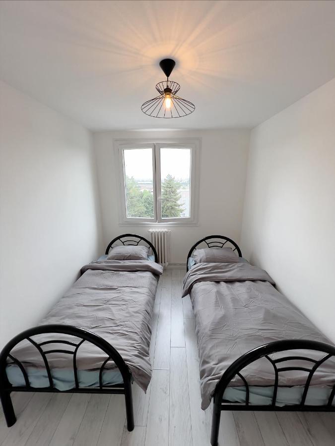 Apartment Spacieux Avec Balcon Saint-Fons