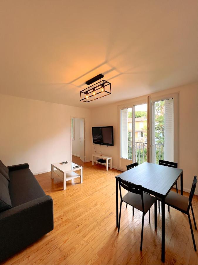 Apartment Spacieux Avec Balcon *
