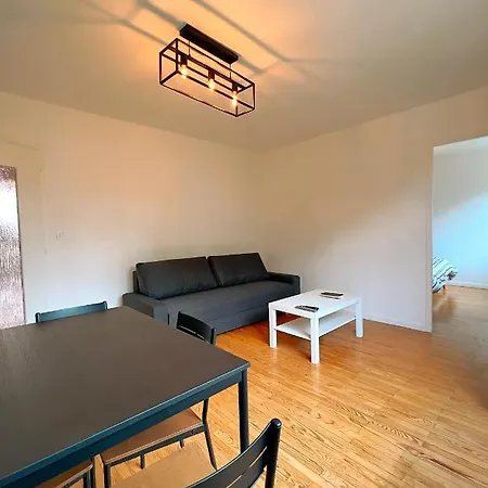Appartement Spacieux Avec Balcon Saint-Fons Extérieur photo